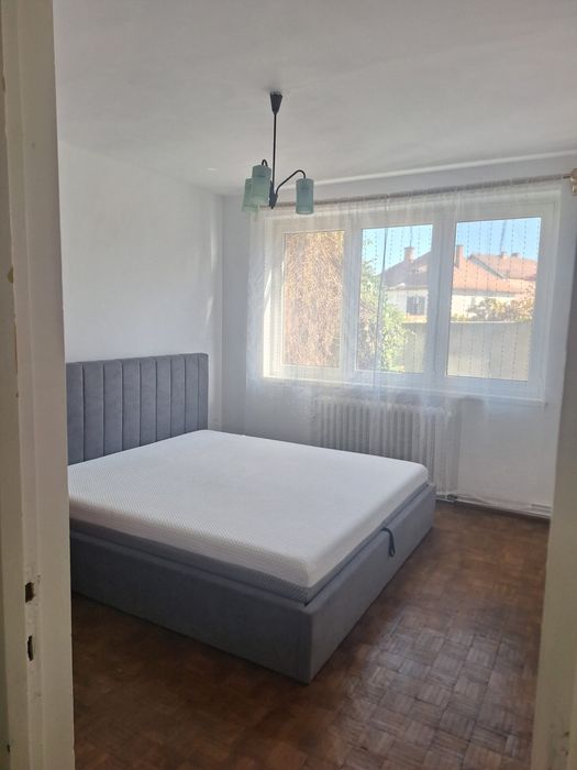 Chirie apartament cu 2 camere