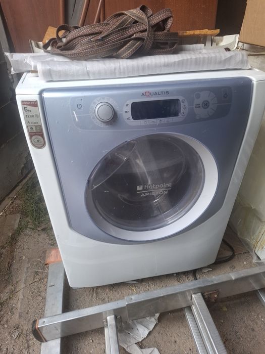 Продам стиральную машину