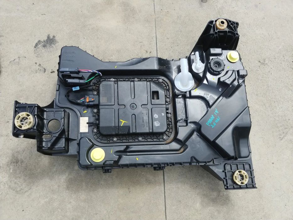 rezervor adbule  2.0 hdi  peugeot 5008 2 2019  p1001672  p1002462 p1015737