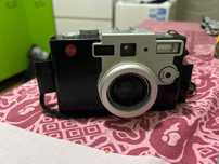LEICA DIGILUX 1 FULLY digital camera