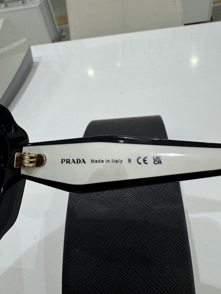 Слънчеви очила”Prada”