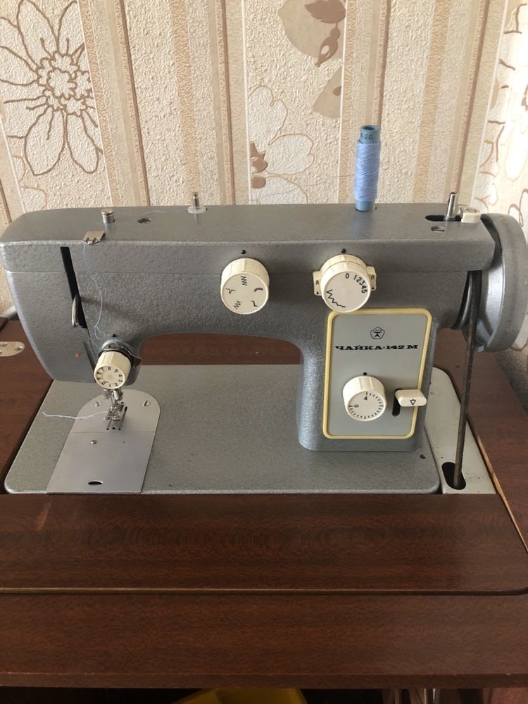 Швейная машинка 142 М