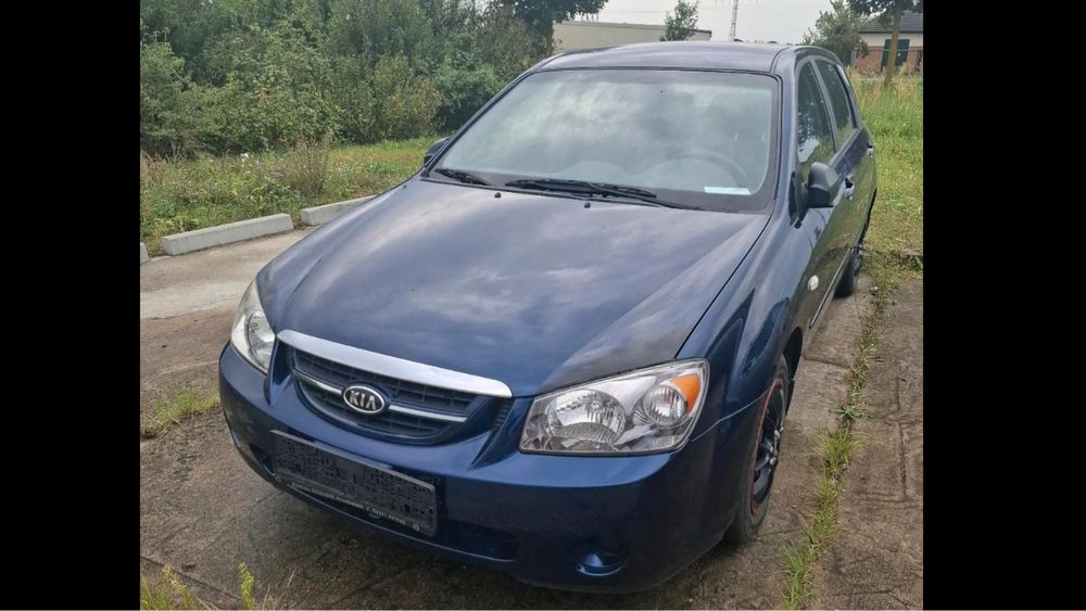 Продава се само на части Kia Cerato дизел !