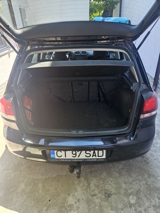 Volkswagen Golf 6 1.6 TDI DSG 2012