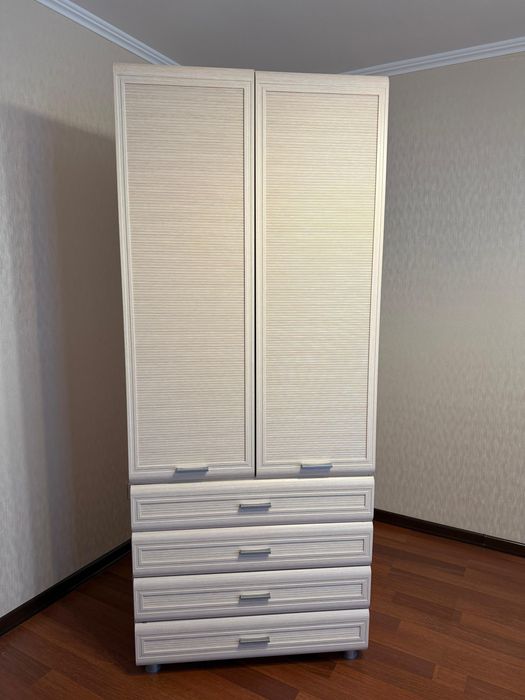 Шкаф для одежды двухдверный