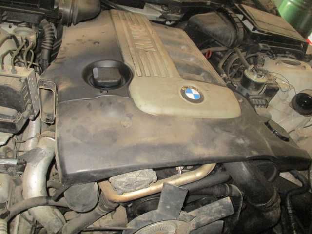Capac motor BMW SERIA 5 E39 motor 2,5 diesel ORIGINAL