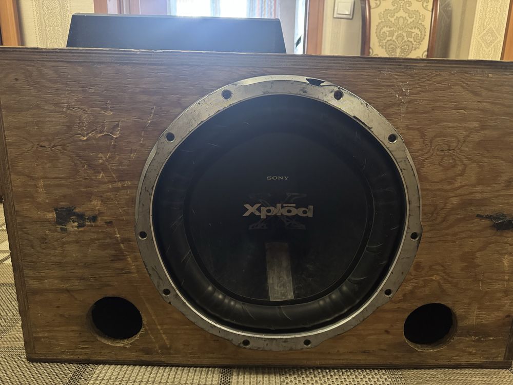 Сабвуфер Sony Xplod,40см с усилителем