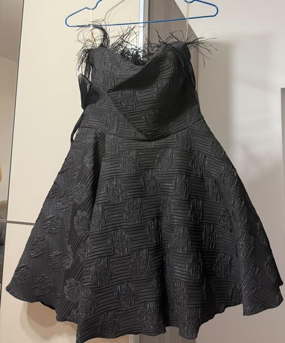 Официална къса рокля