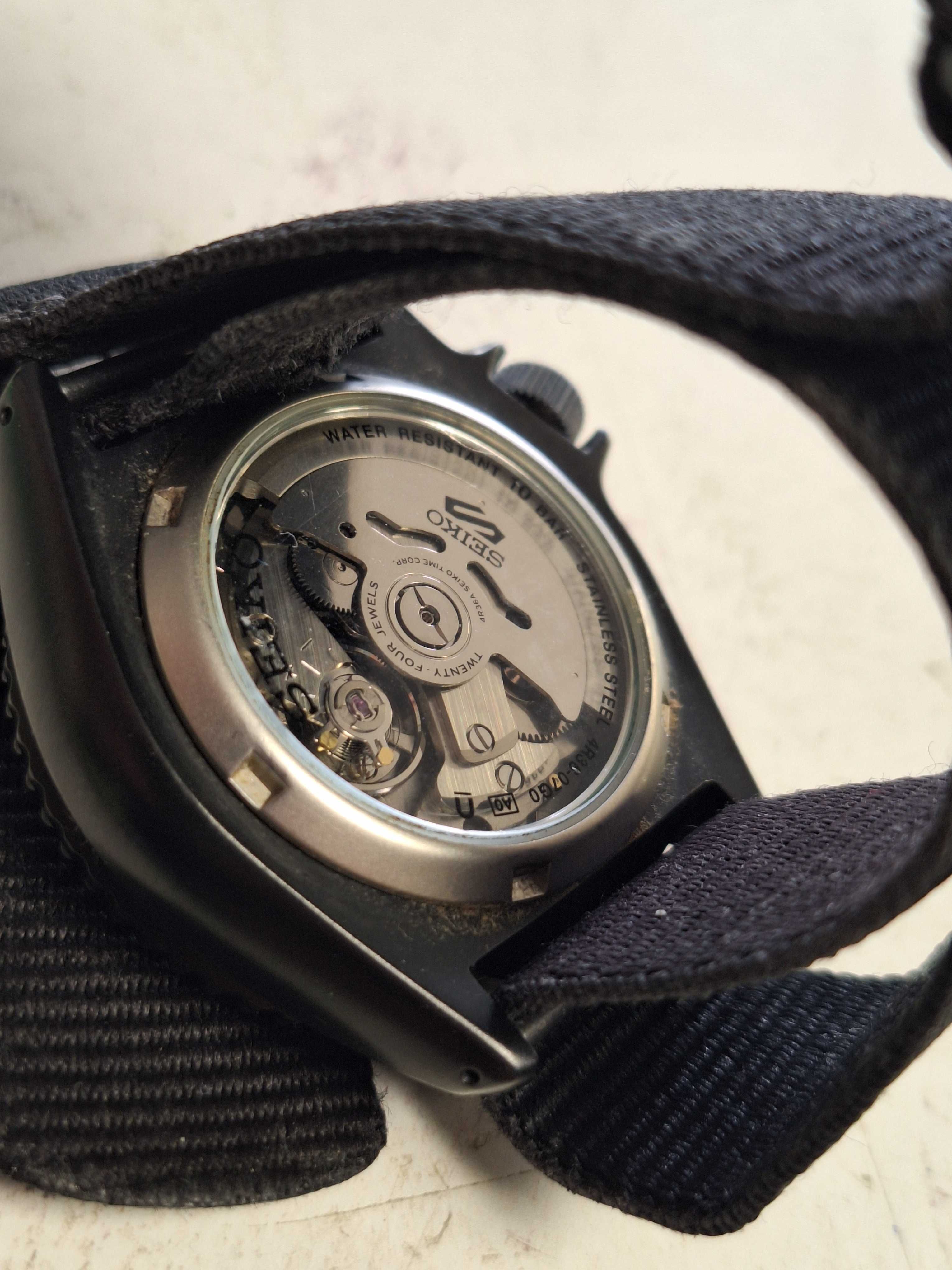 Часовник Seiko Sport Men Watch
