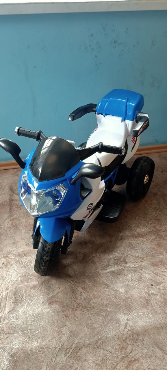 Электромобиль Мотоцикл  белый, синий