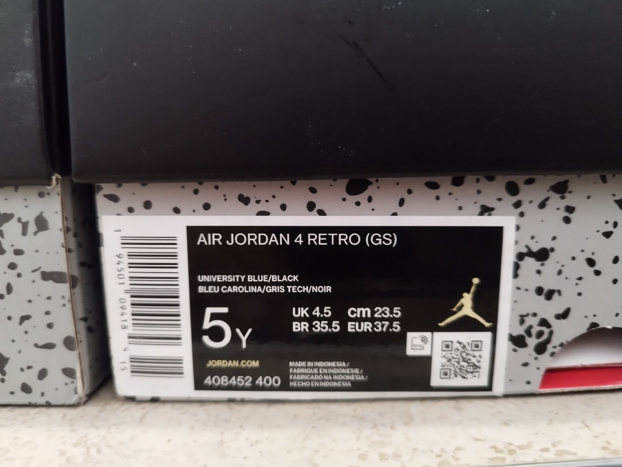 Чисто нови маратонки AIR JORDAN RETRO