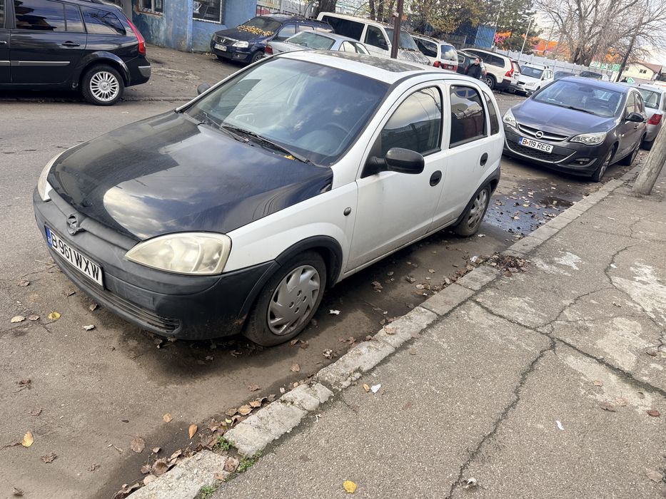 Opel corsa din 2001 in stare de functionare