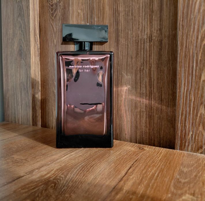 Narciso rodriguez for her musc intense,  Chloe intense,  Chanel ...