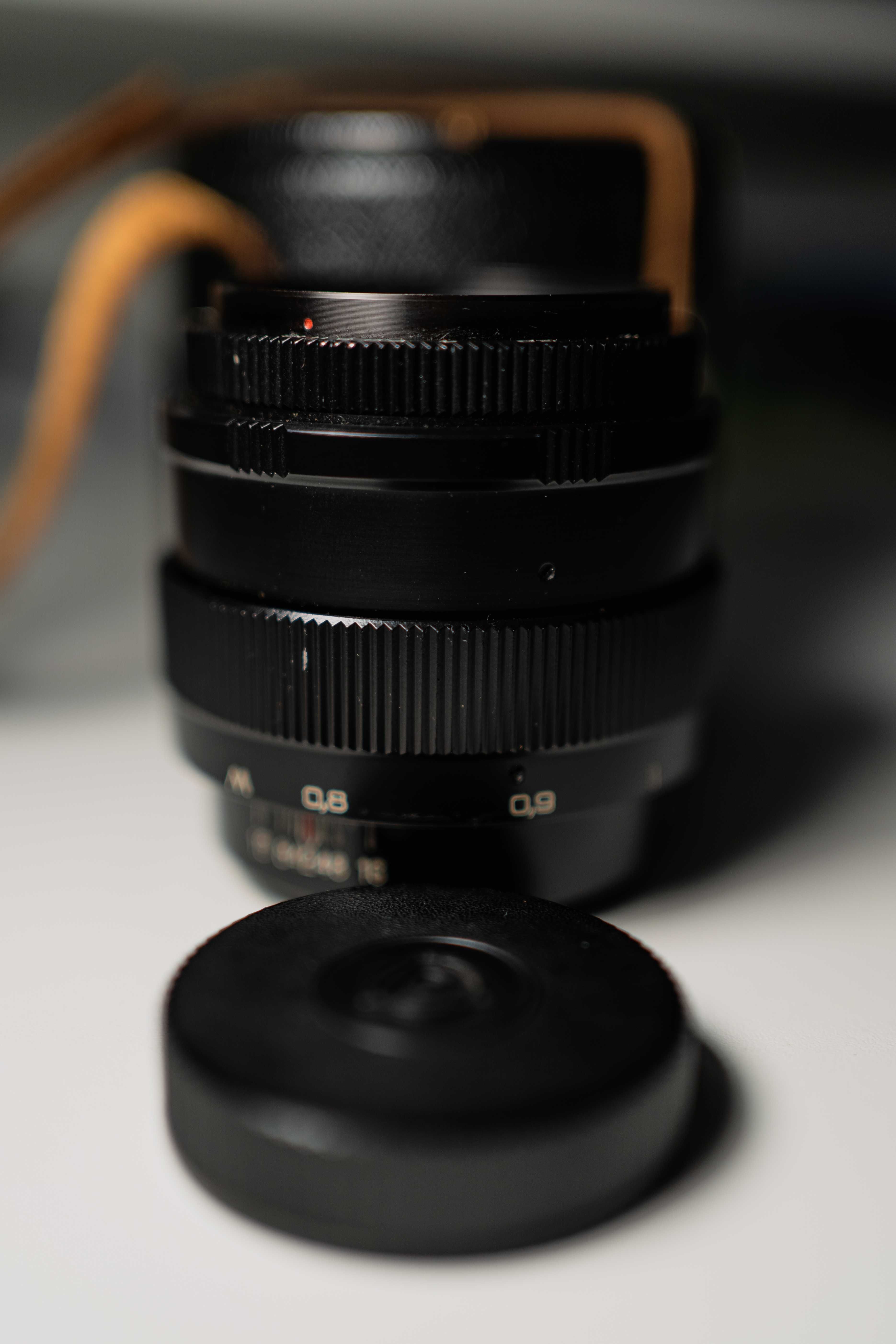 Obiectiv Jupiter-9 2/85mm f2, montura m42