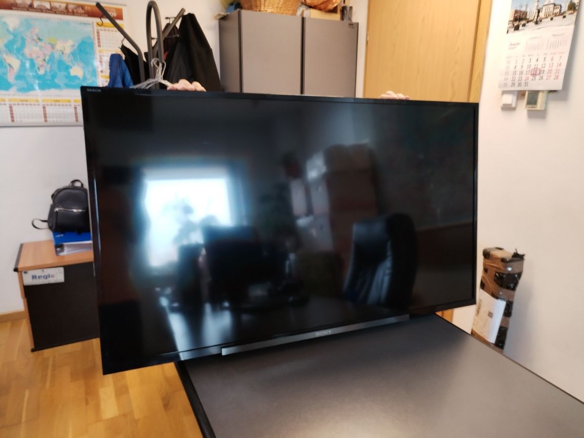 TV Sony 117 cm led