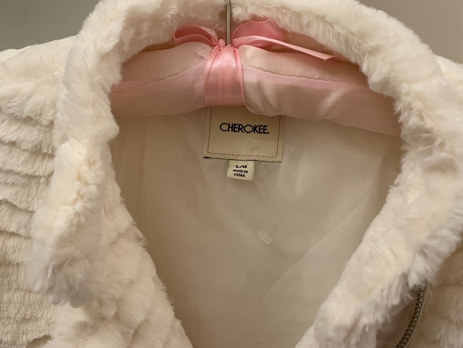 Haina blana artificiala