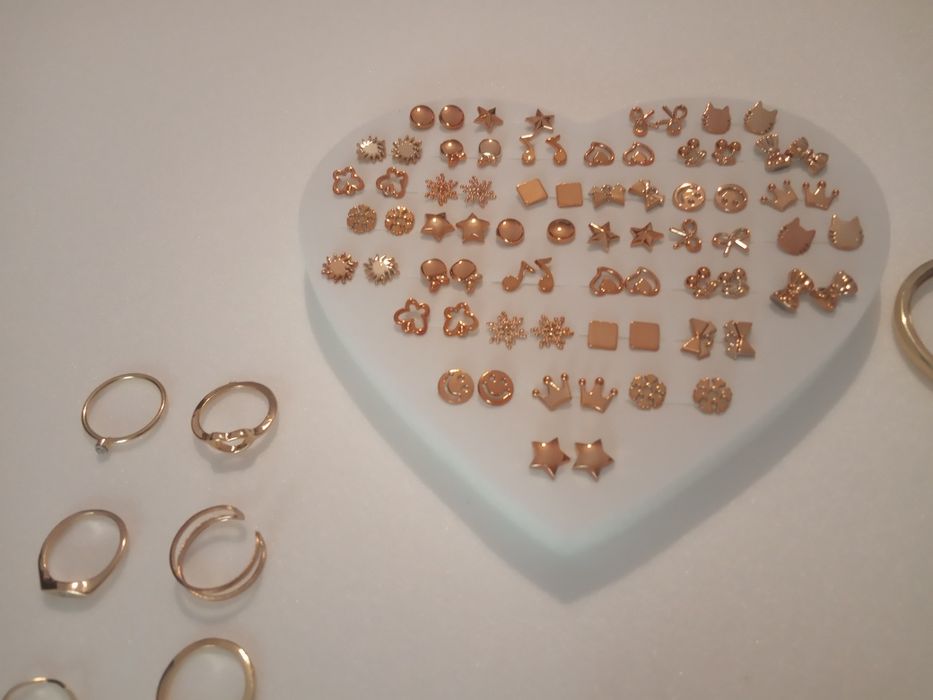 Разпродажба на бижута от медицинска стомана обеци пръстени