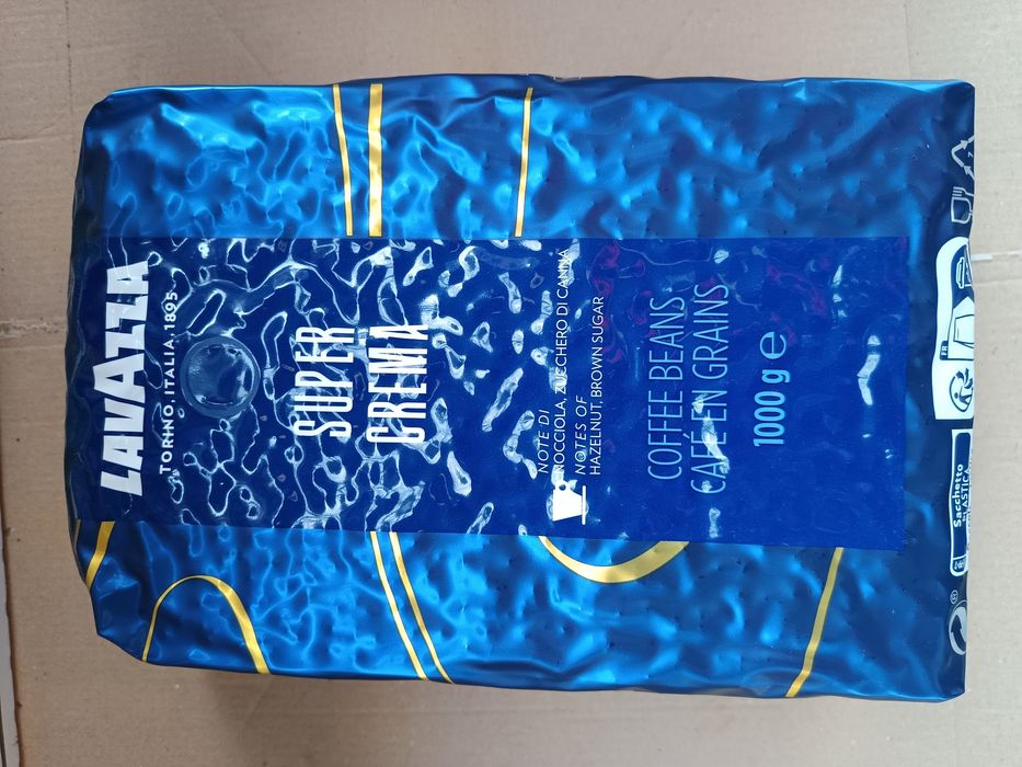 Кафе на зърна Лаваца Lavazza super crema 1кг