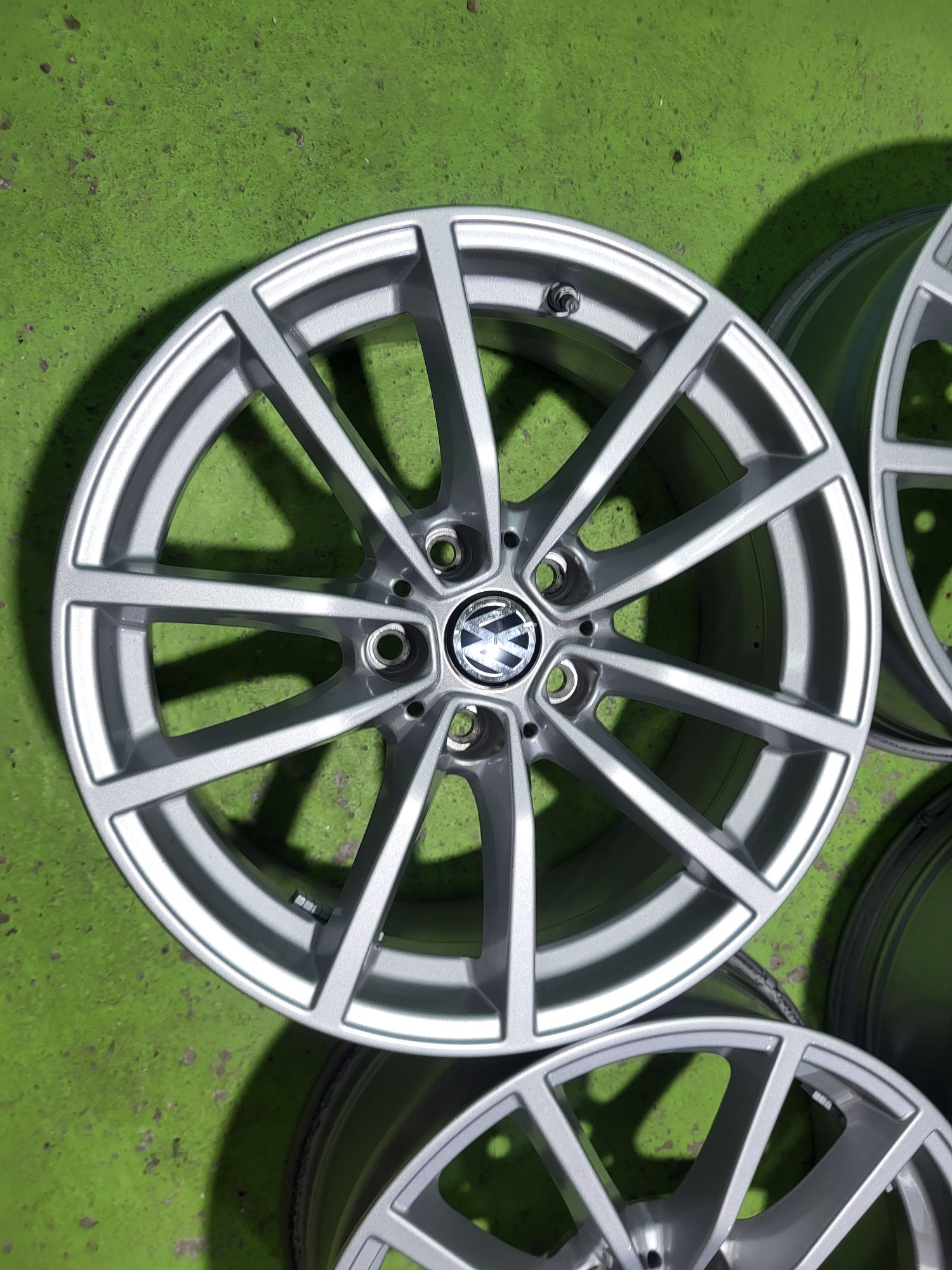 17 5x112 Vw Passat Tiguan Touran Caddy Golf 5х112