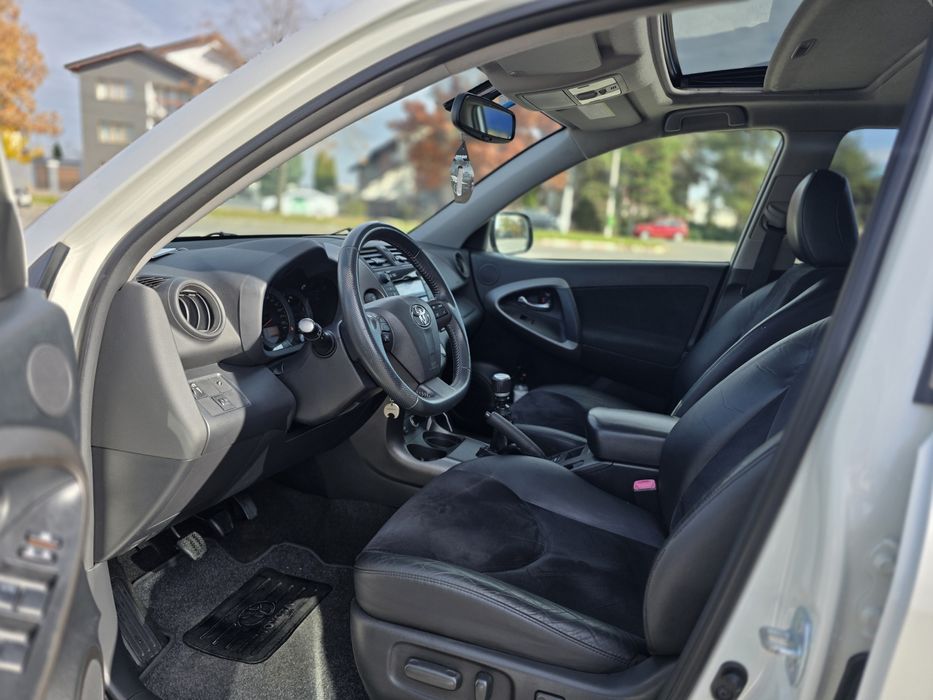 Toyota Rav4, 2.2D, 4D Executive