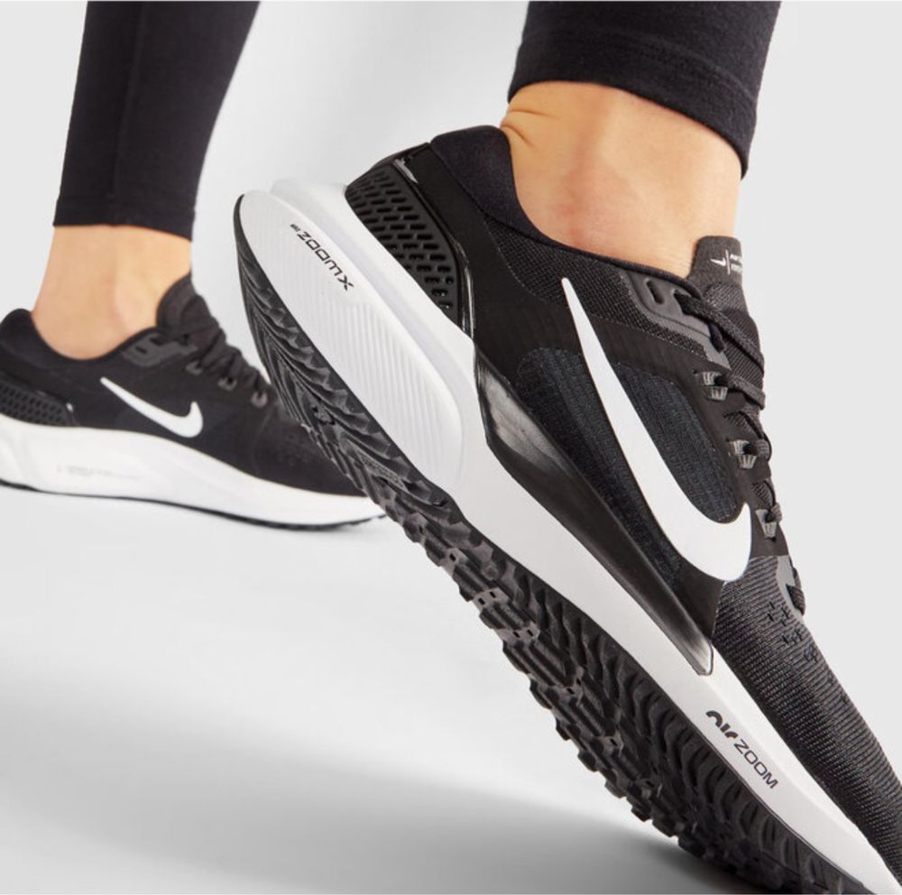 Nike Air Zoom Vomero15 Black White UK12/EUR47.5номер/31см.ст.
