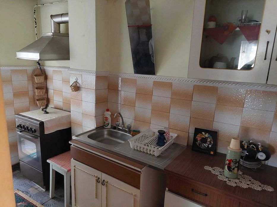 Vand  urgent apartament 3  camere