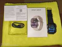 Smartwatch cu lanternă