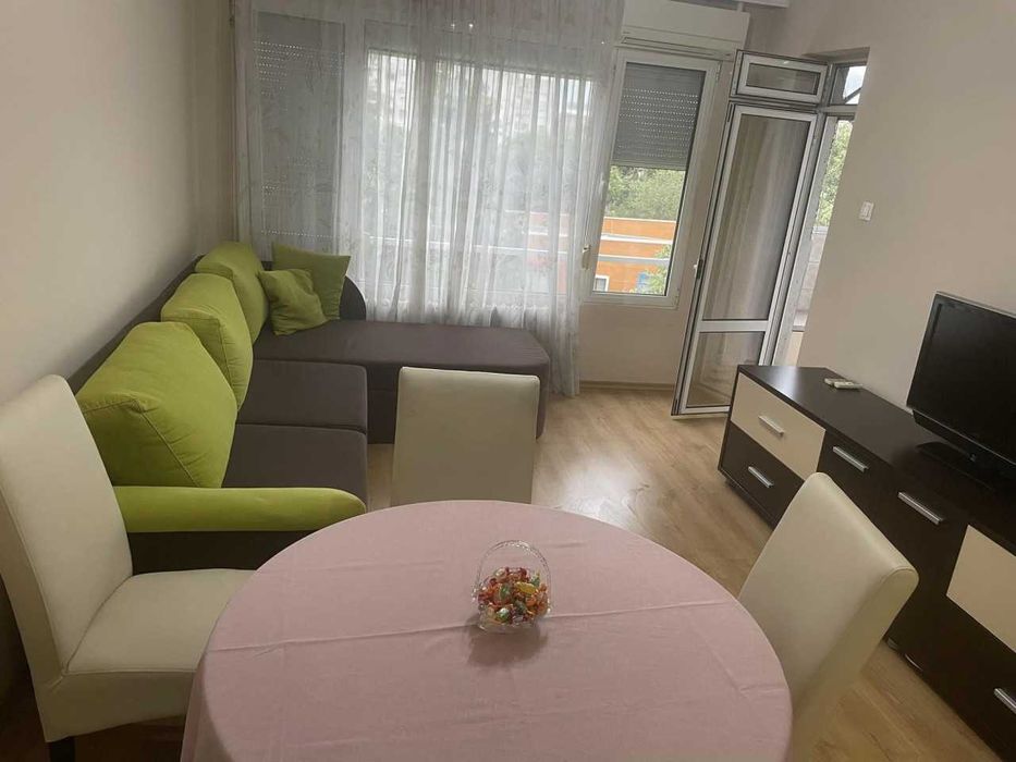 Дава се под наем Двустаен апартамент в Пловдив, Каменица 1 - 65 кв.м за 325 € - Снимка #1