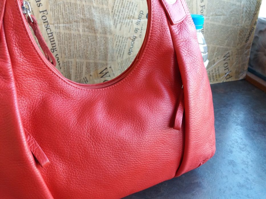 дамска чанта червена чанта с една дръжка- естествена кожа