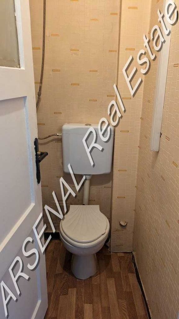 Дава се под наем Офис в София, Център - 100 кв.м за 600 € - Снимка #4