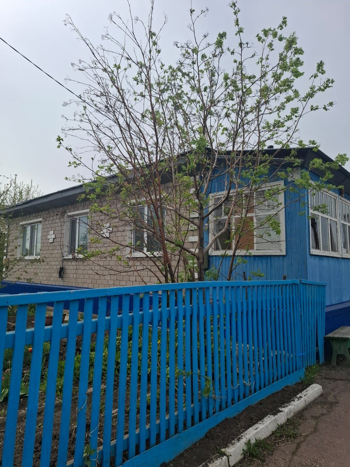 Продается  4 комнатный дом.