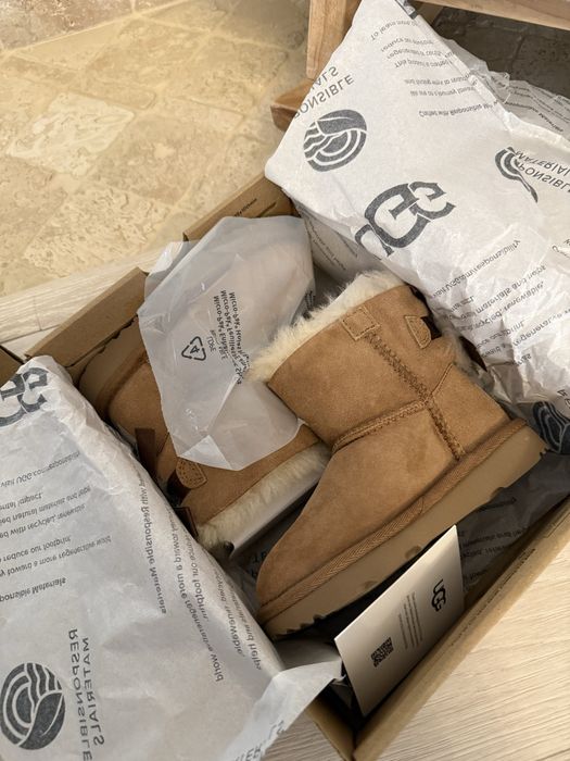 Ugg mini bailey bow 25
