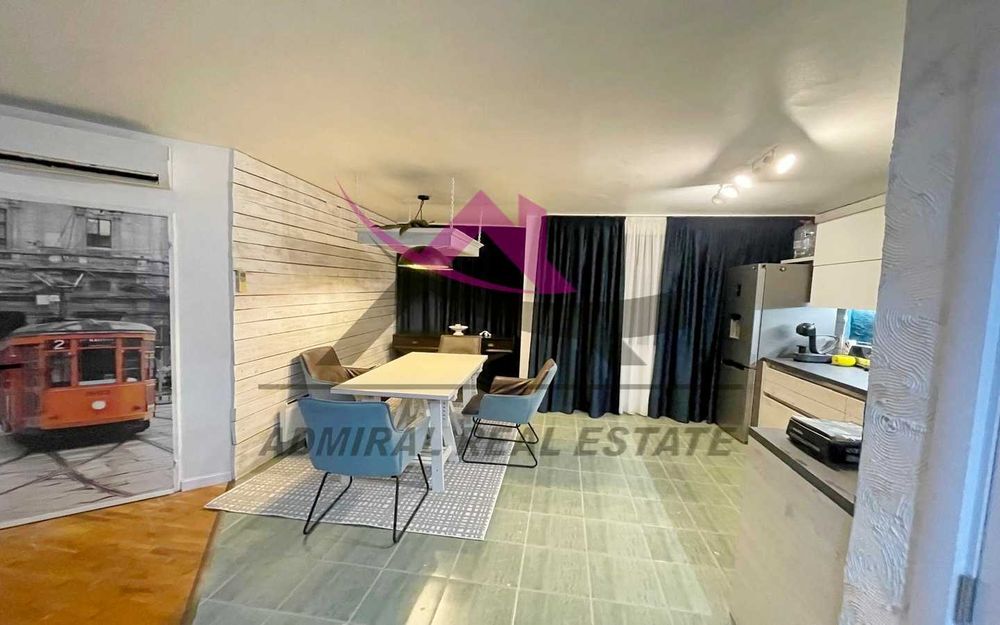 Дава се под наем Тристаен апартамент в Варна, Център - 78 кв.м за 610.98 € - Снимка #1