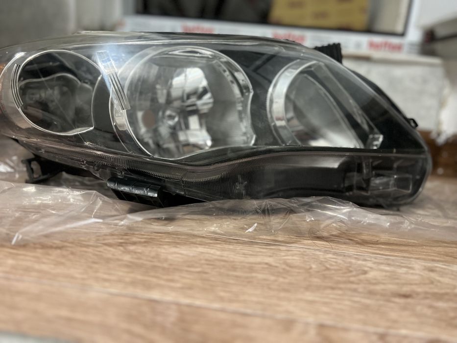 Фары для toyota corolla