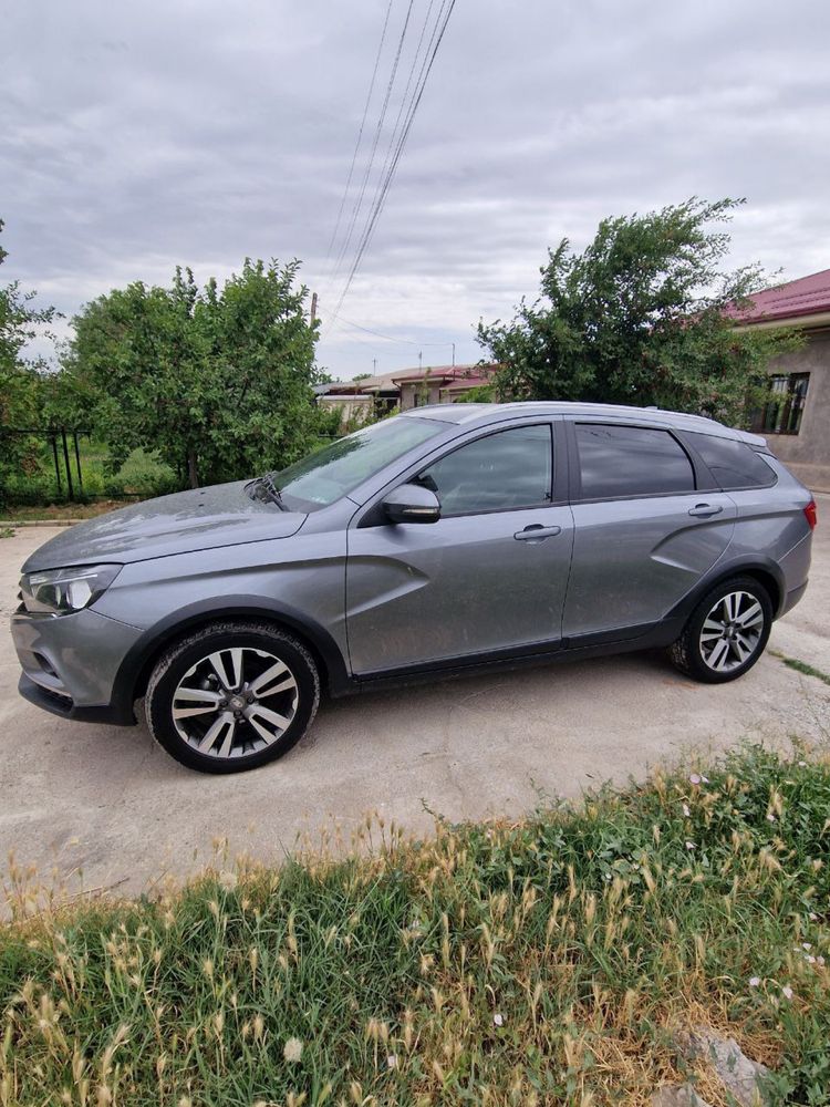 Lada Vesta SW Cross Своя 2019 г.