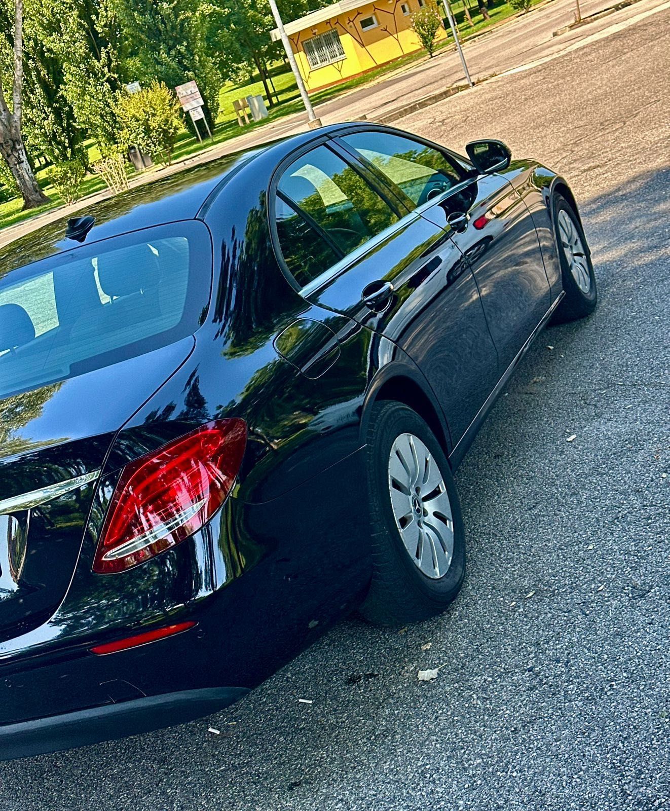 De vânzare Mercedes Benz E200d