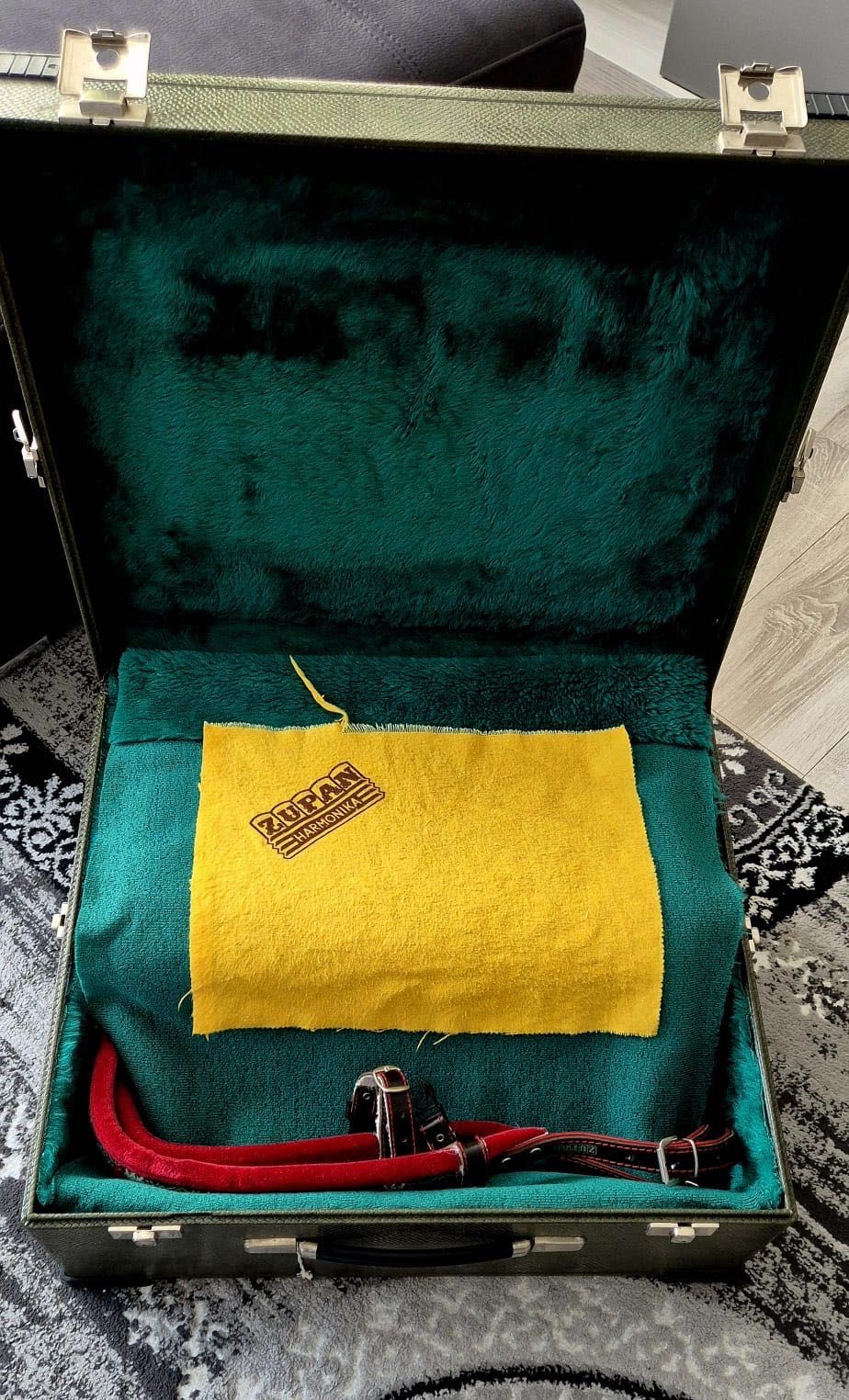 Acordeon Zupan ca nou