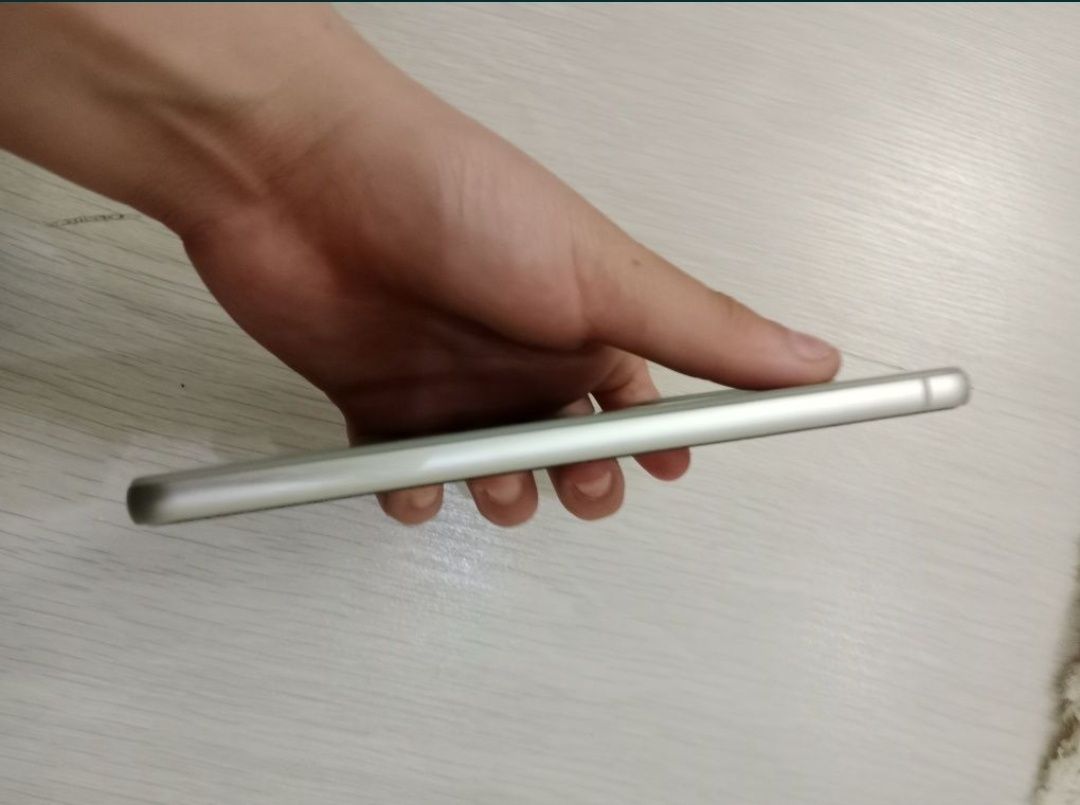 Samsung s 21 продаётся срочно