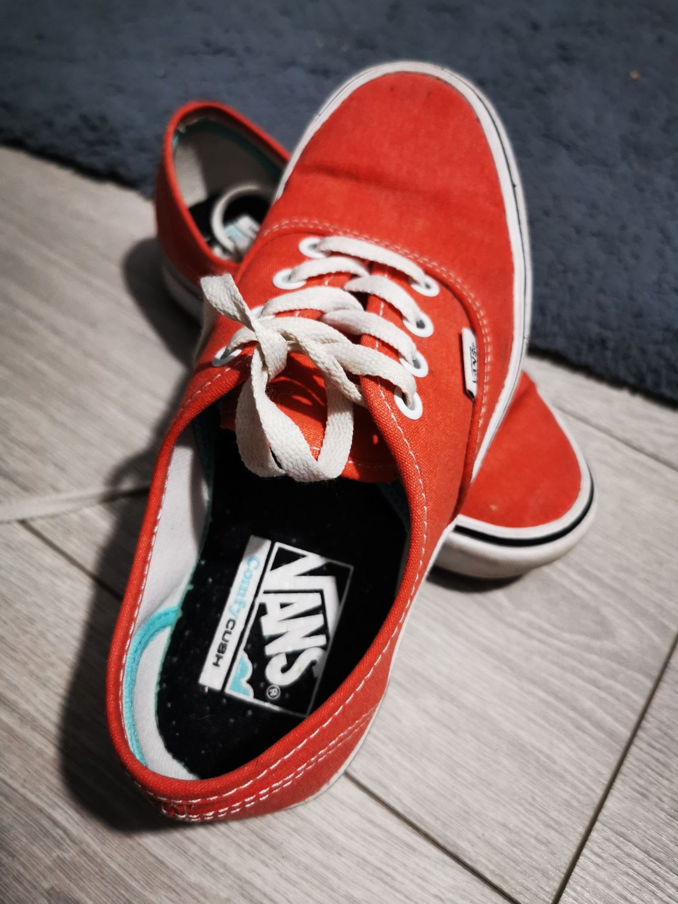 Adidasi Vans rosu orange