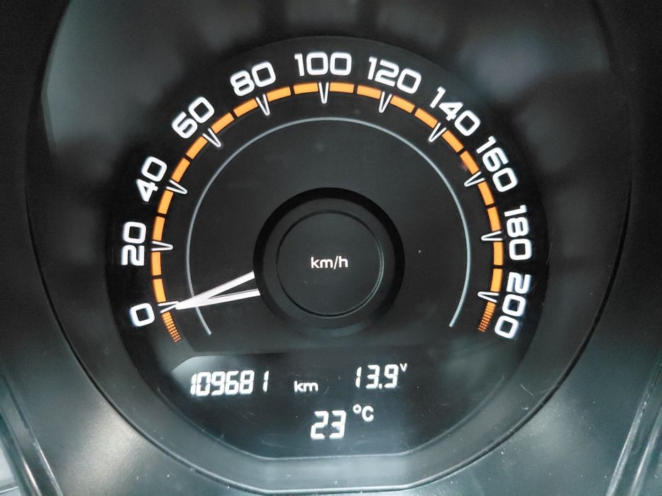 Продам лада веста