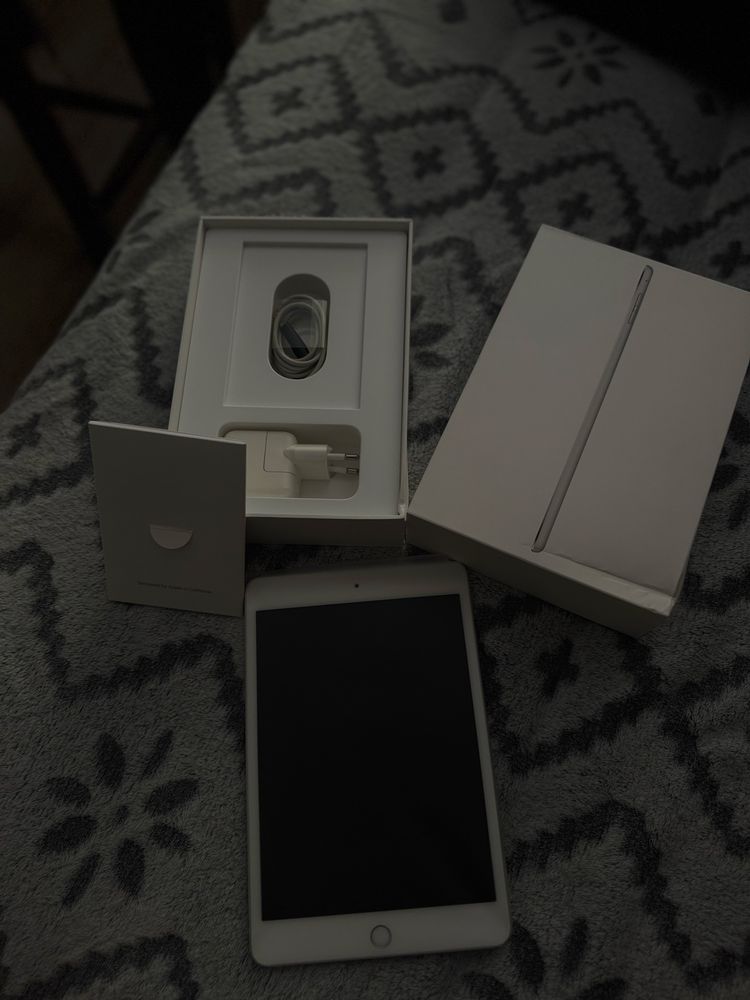 *** iPad 4 mini ***