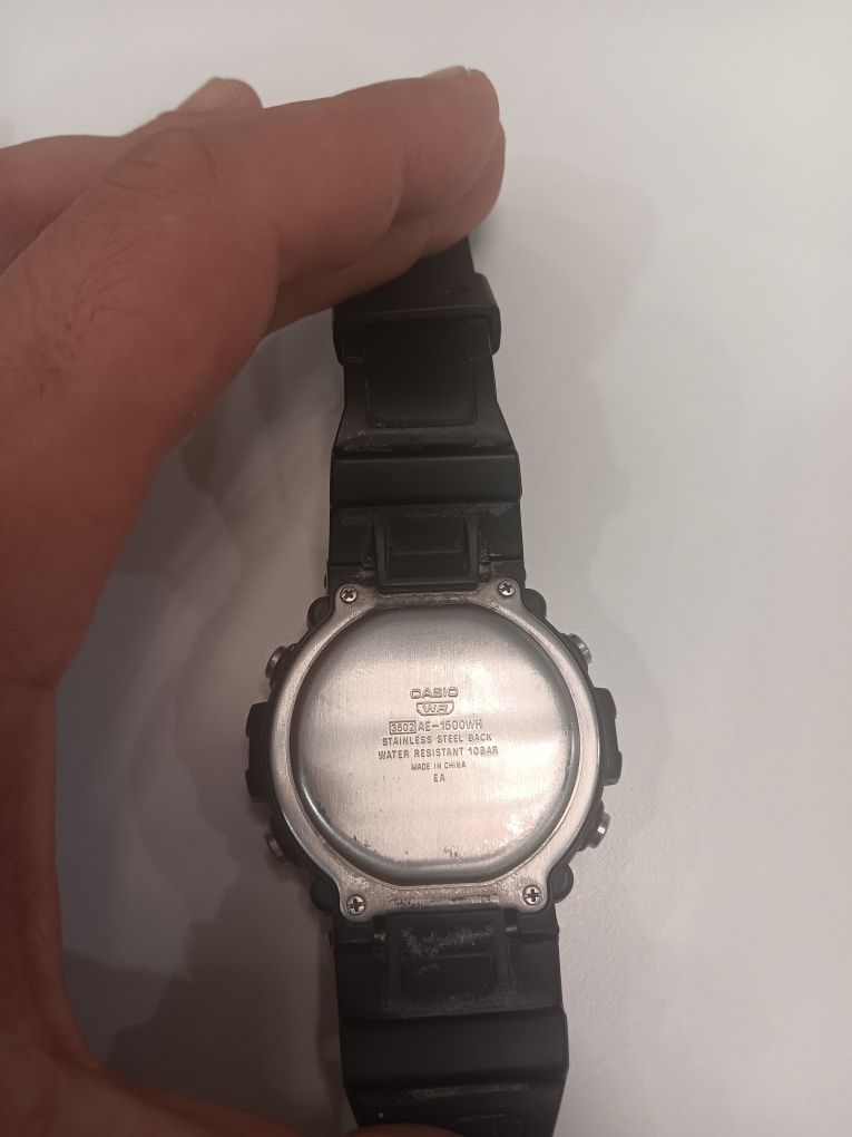 Часовника CASIO AE-1500WH