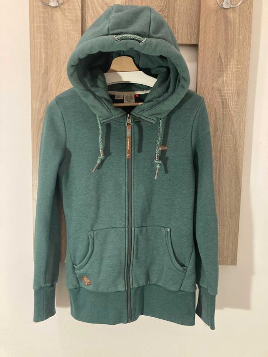 Дамски суичър с качулка и цип на Ragwear, размер М
