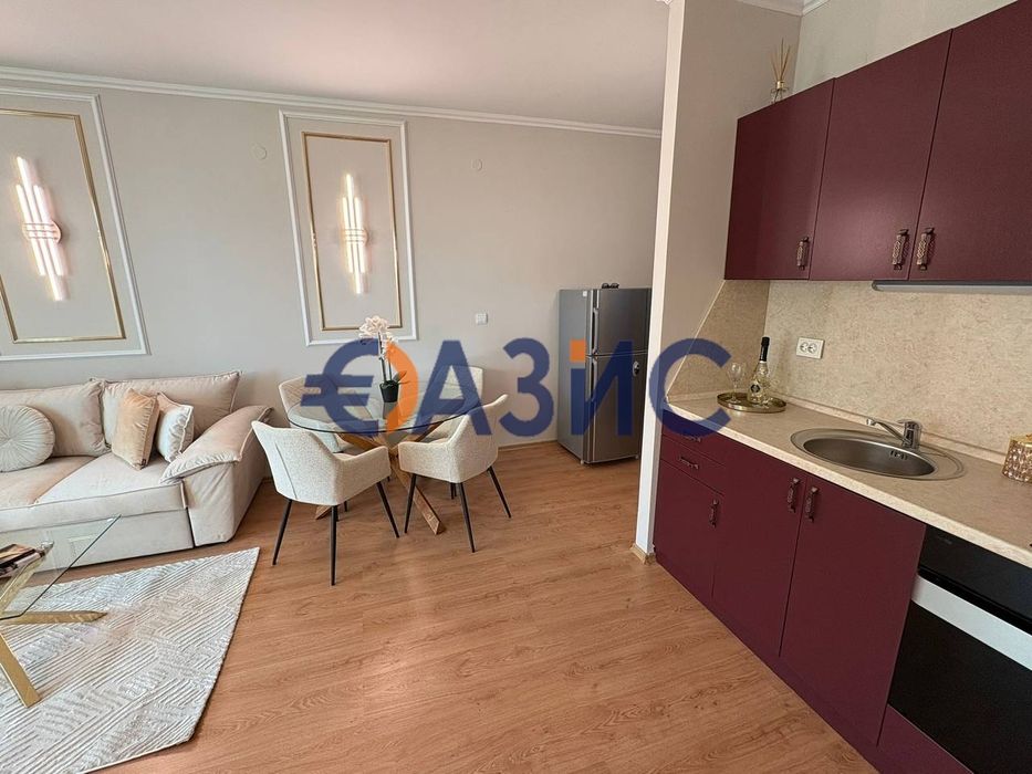 Продава се Двустаен апартамент в к.к. Слънчев бряг - 83 кв.м за 1127 €/кв.м - Снимка #5