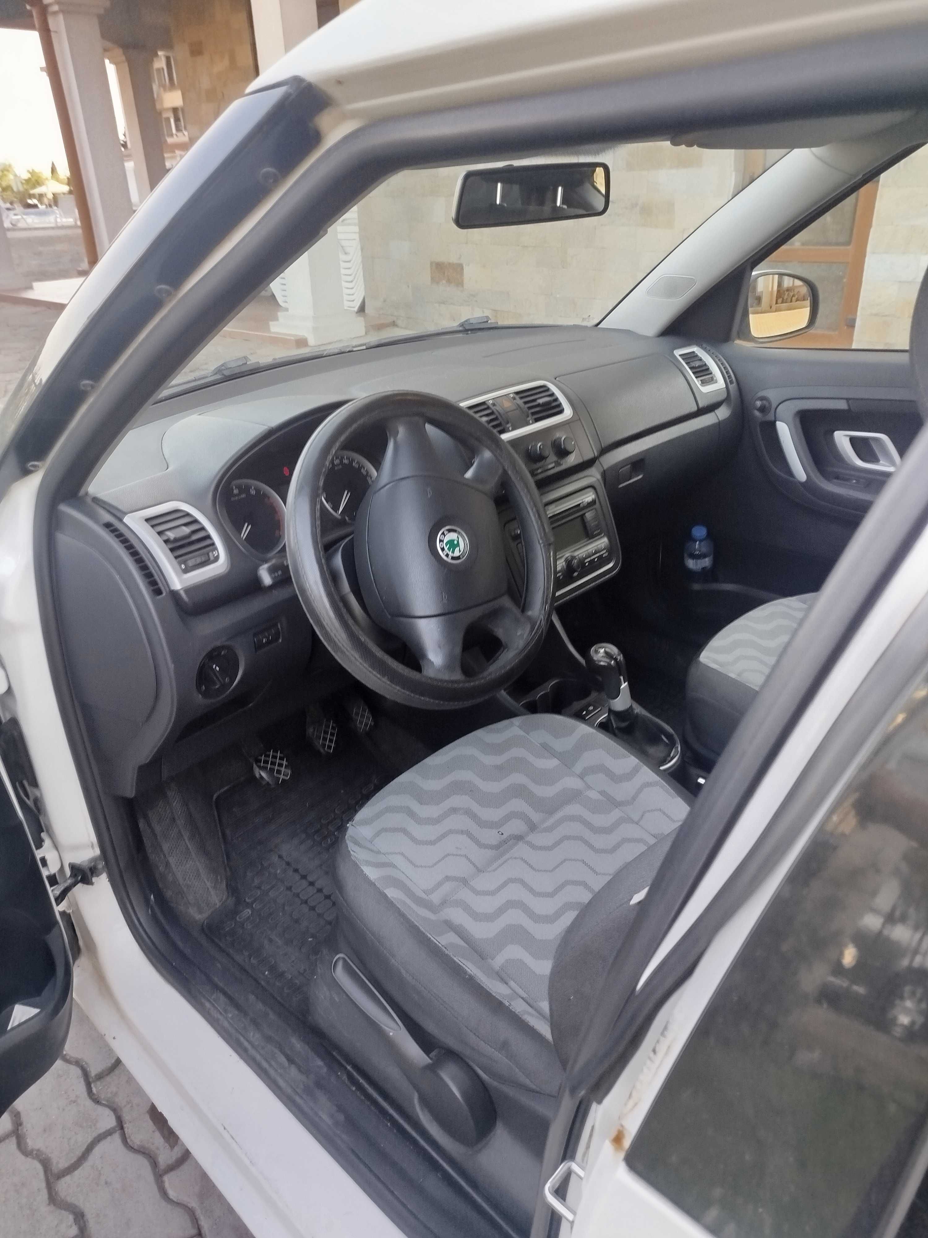 Skoda roomstar 1.4 Промо Добро състояние