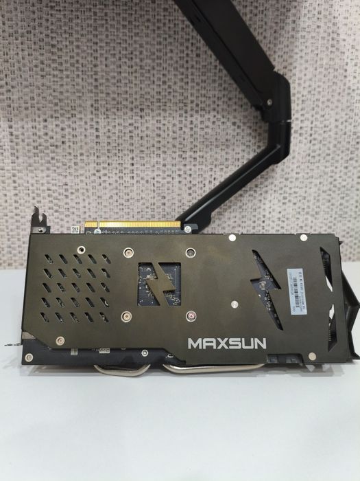 Продам RX 580 8 гигабайт  Maxsun JetStream