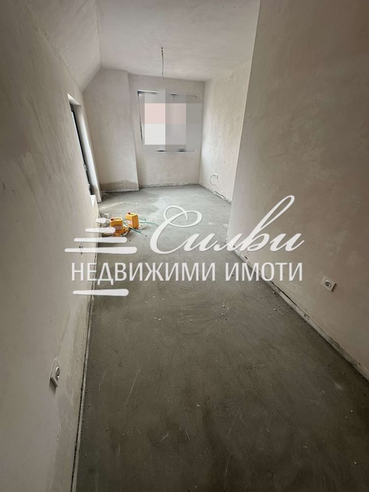 Тристаен апартамент НОВО СТРОИТЕЛСТВО - кв.Вароша