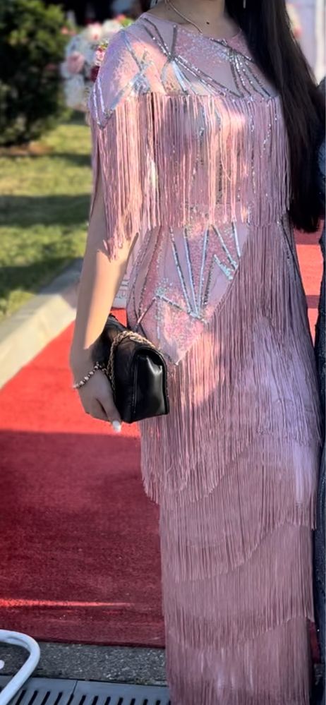 Rochie roz cu franjuri