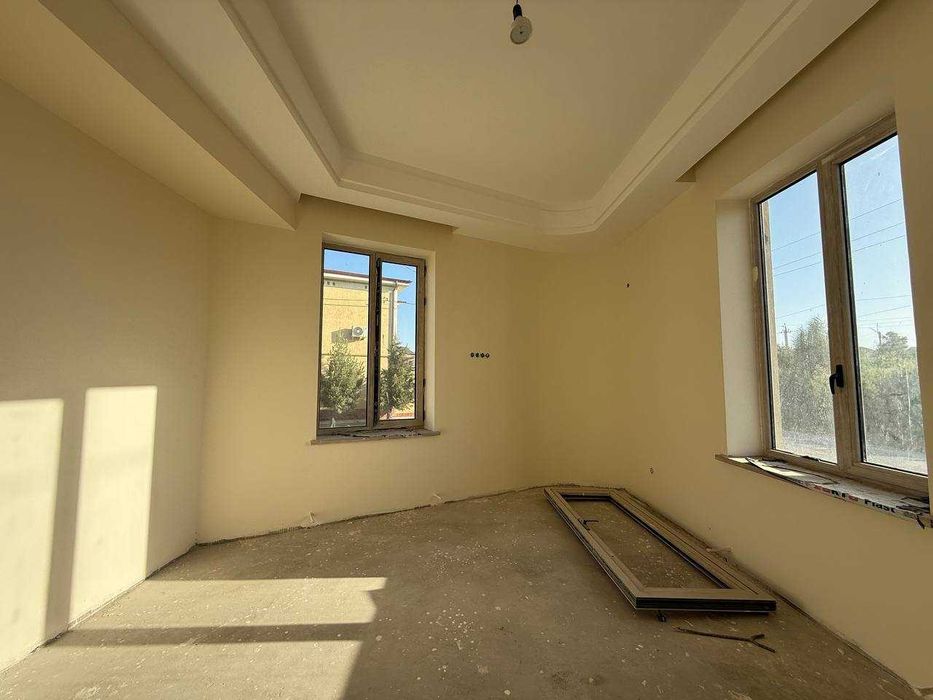 HASHAMATLI 3 QAVATL qilib qurilgan hovli sotiladi