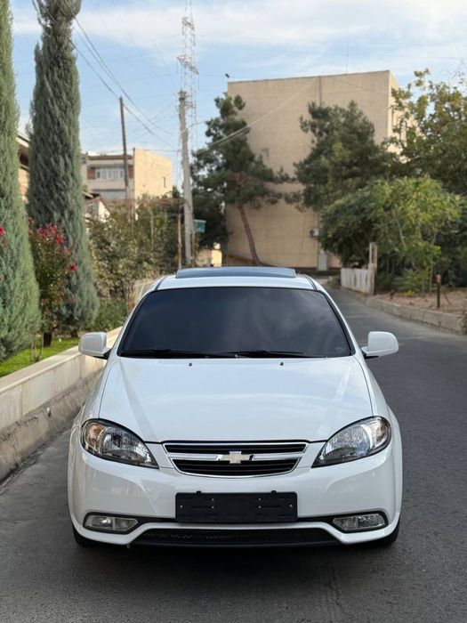 Jentra sotladi moshina zo’r metan gazi bor